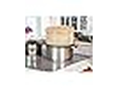 6 ए मोमोस इन बांस की भाप टोकरी